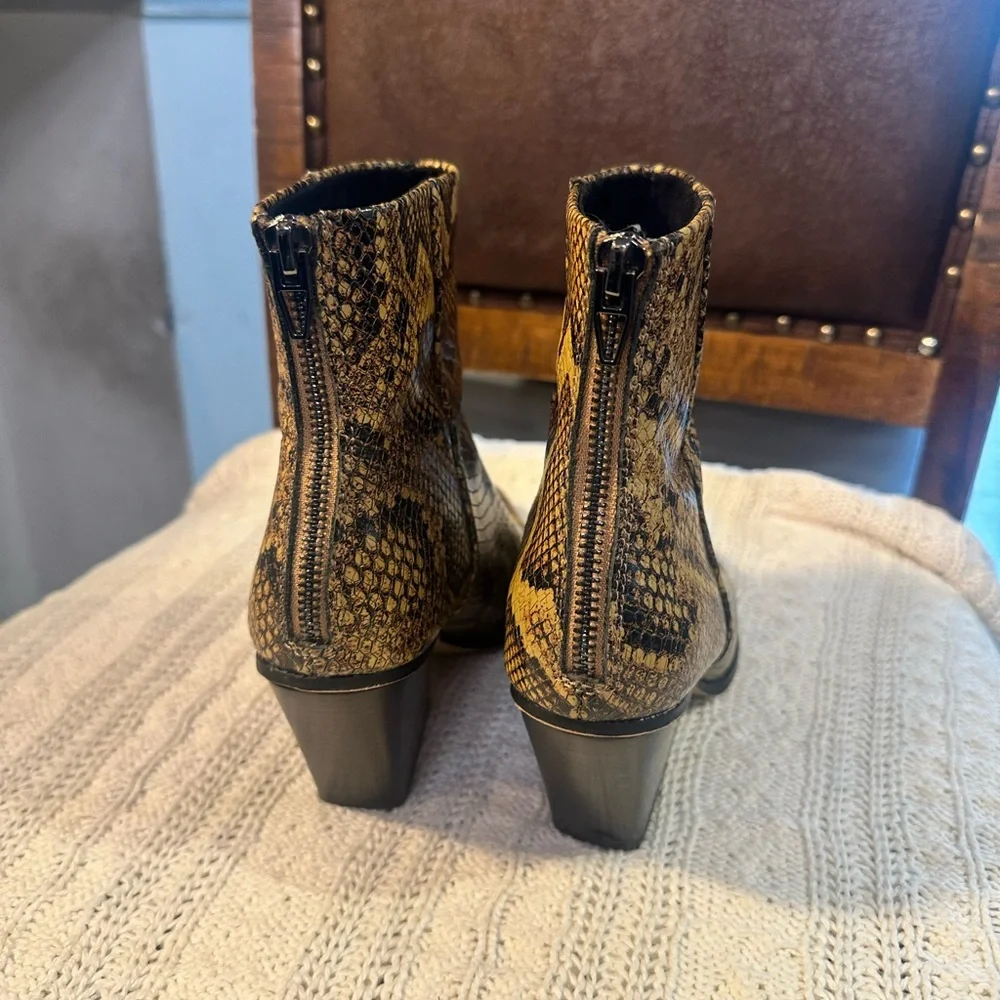 Dolce Vita Snakeskin Print Pointed Toe Ankle Boots in Tan & Black